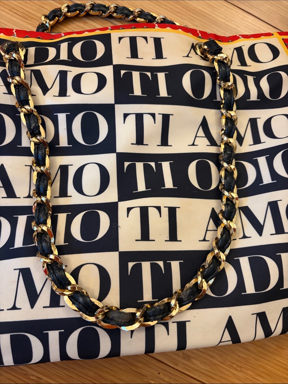 Moschino Black, Cream & Red 'TI AMO TI ODIO' Tote - Picture 4 of 5